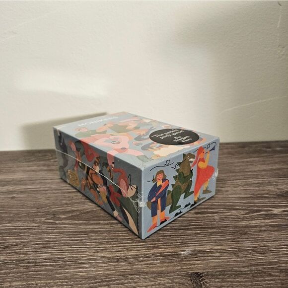 Monikers Party Game Blue Box - Picture 4 of 4